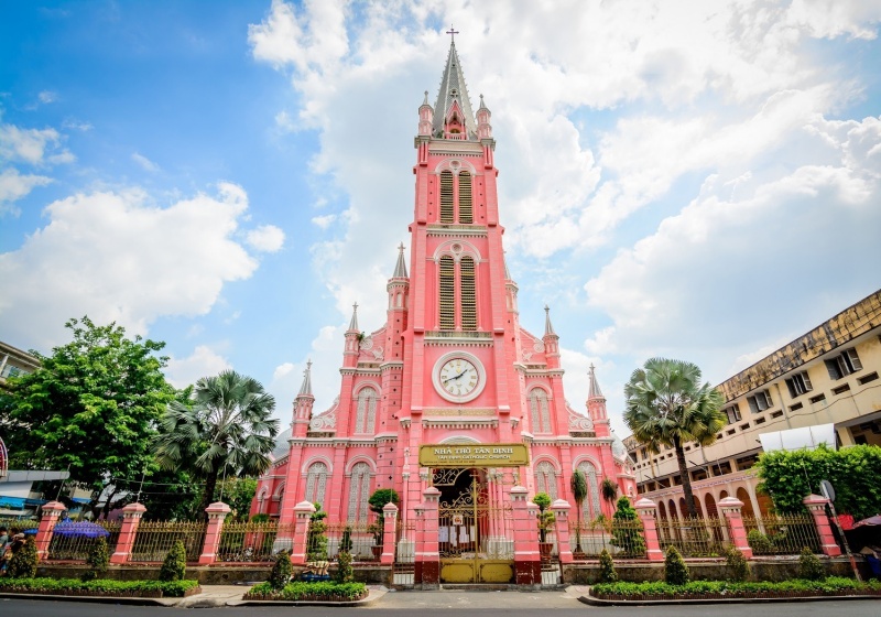 famous-churches-and-pagodas-in-district-3-ho-chi-minh-city